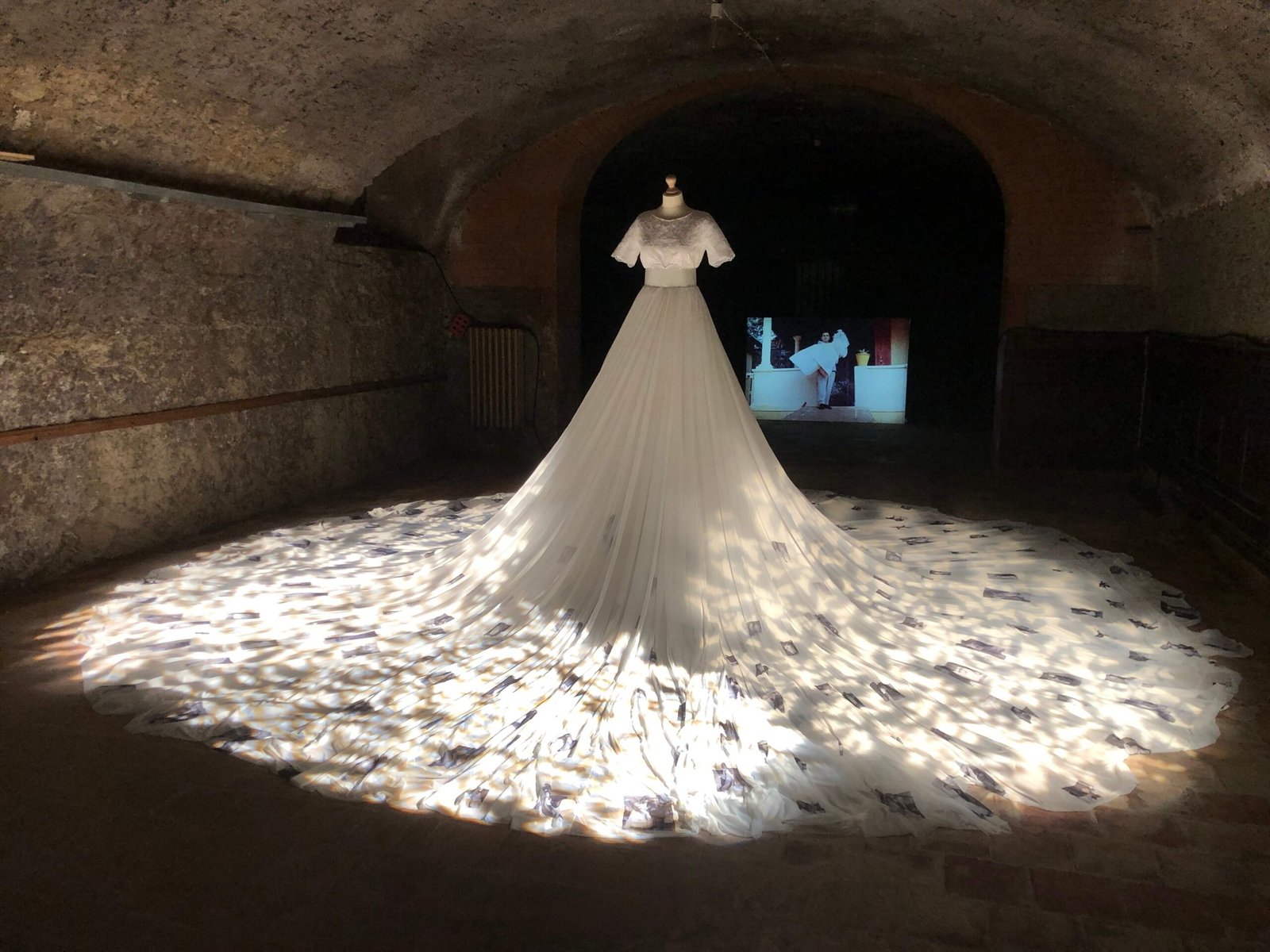 in almost every picture 19_erik kessels