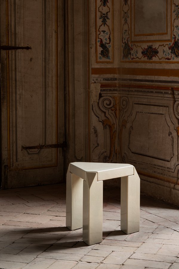 Apollo side table @ Francesco Galli