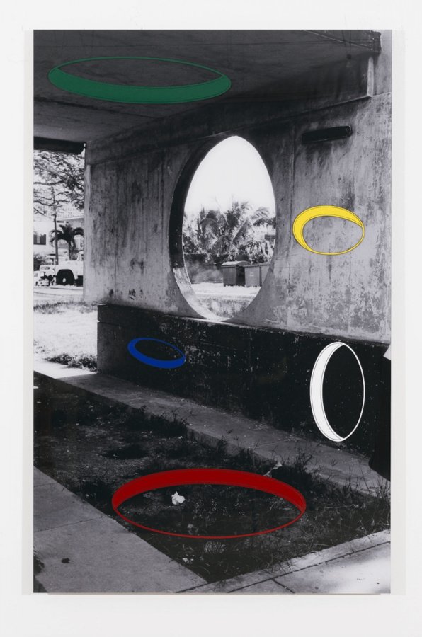 Carlos Garaicoa, En construcción III, 2012 courtesy Filomena Soares